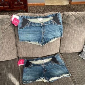 2 pair of size 14 maternity low rise shorts